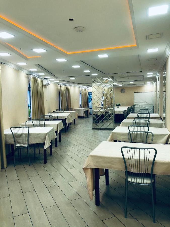 Imperial Hotel อูมาน ภายนอก รูปภาพ